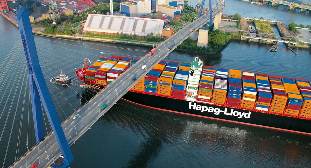 Hapag – Lloyd bautiza al Guayaquil Express en el Puerto de Hamburgo/Hapag - Lloyd baptizes the Guayaquil Express in the Port of Hamburg